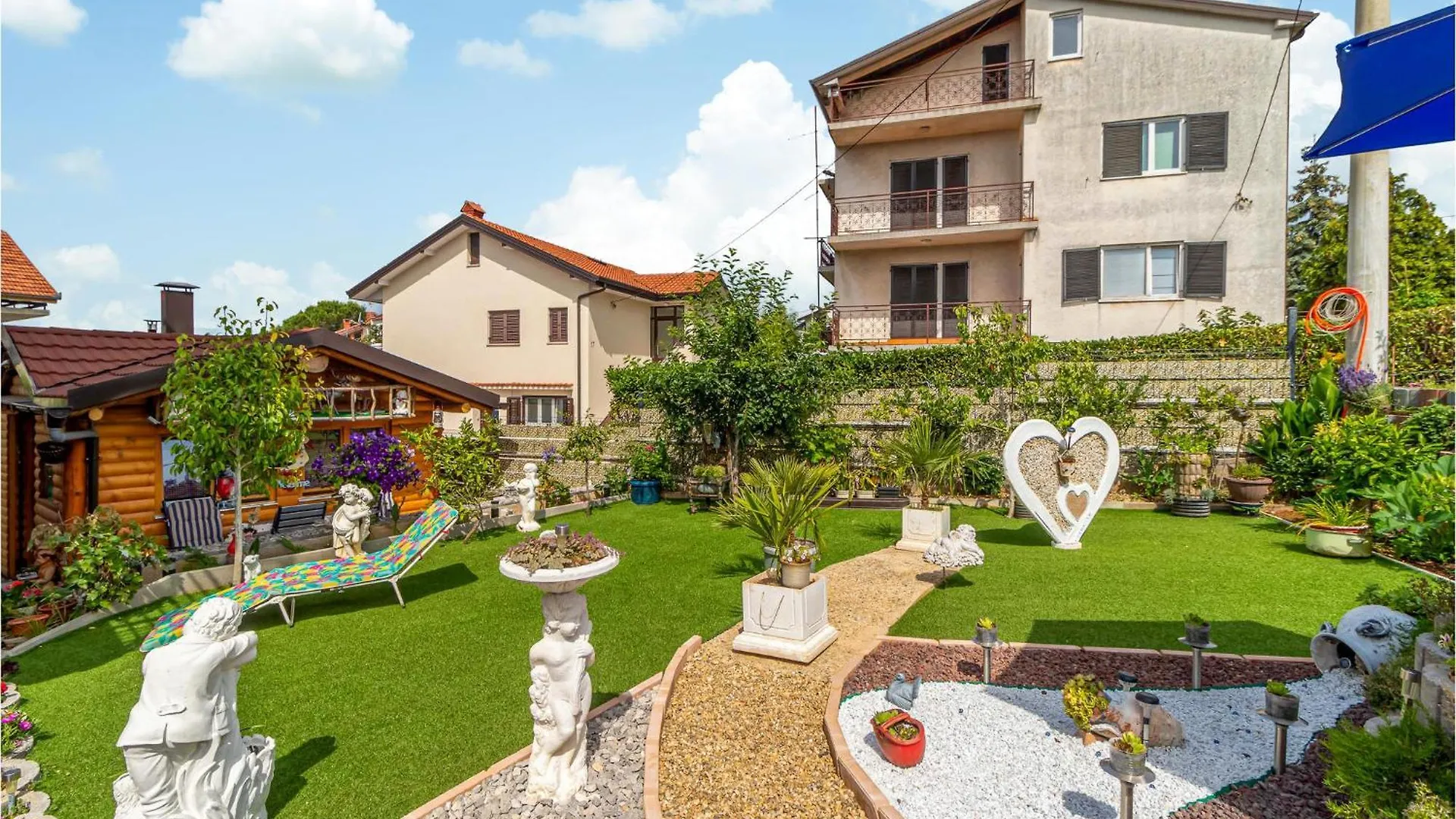 Gorgeous Apartment In Rijeka With Jacuzzi 0*,